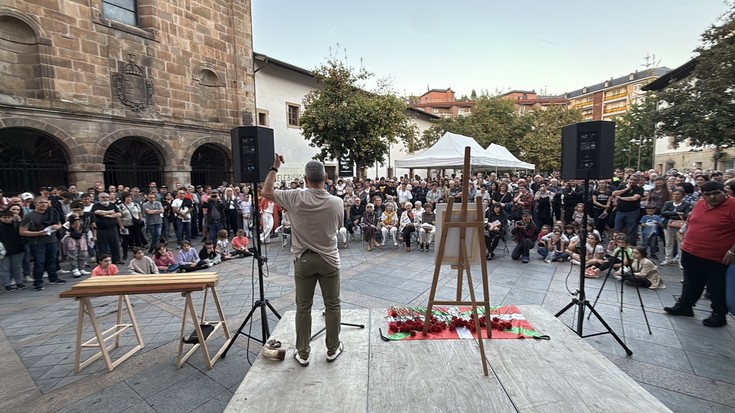 Azken agurra egin diote Asier Bengoa 'Axi'-ri
