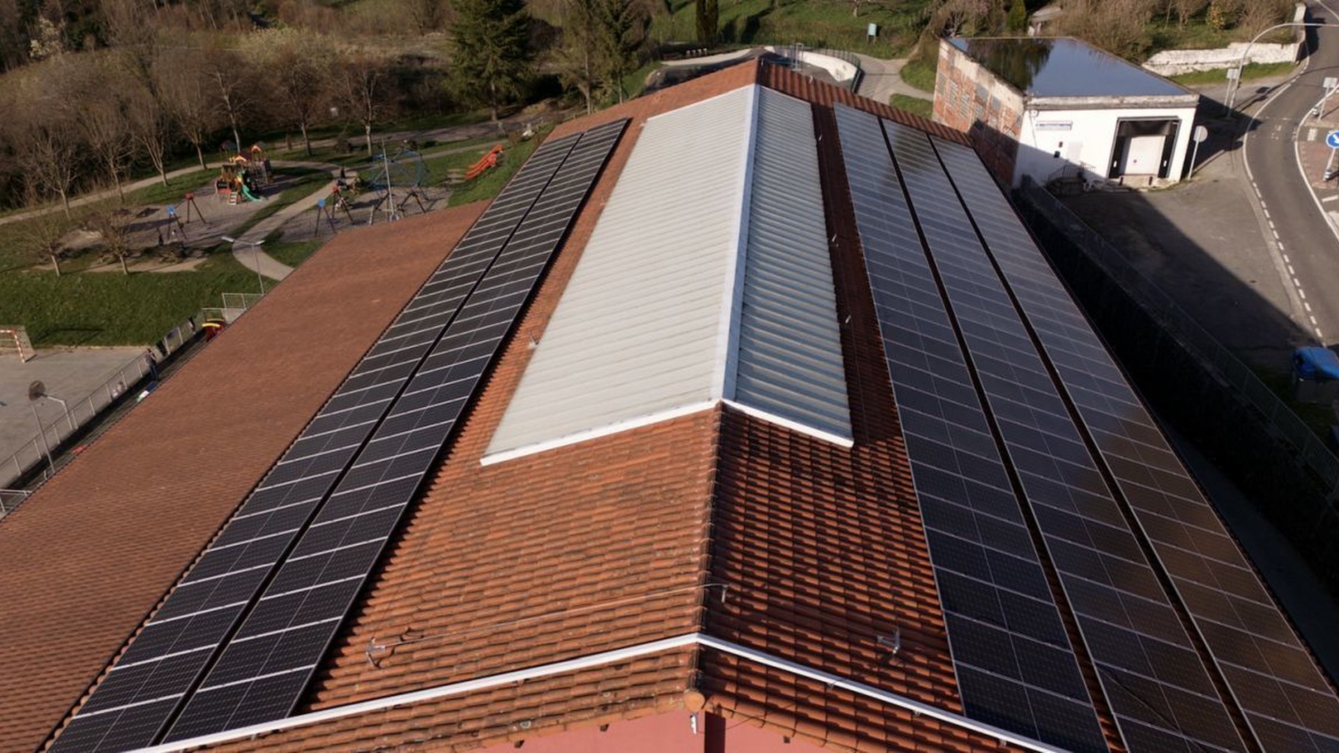 Energia berriztagarrien komunitateak: teoriatik praktikara