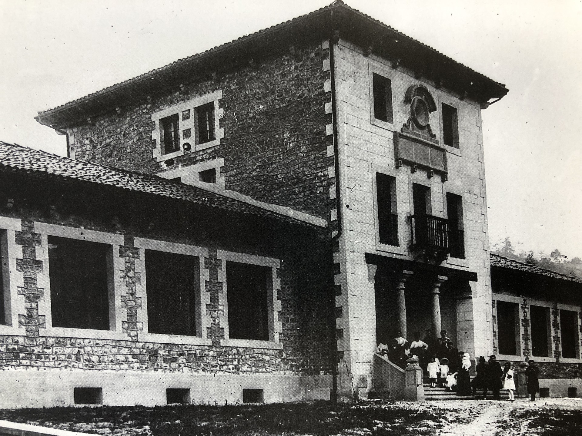 Herriko hezkuntzaren historia argazkitan jasoa