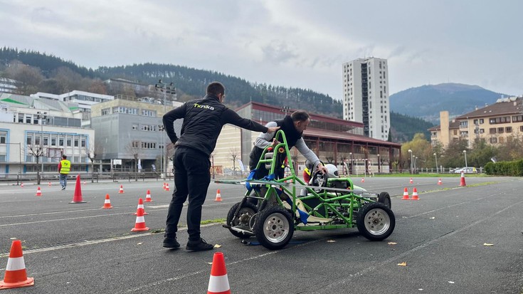 IX. Euskelec lehiaketaren lehen topaketa egin dute Arrasaten