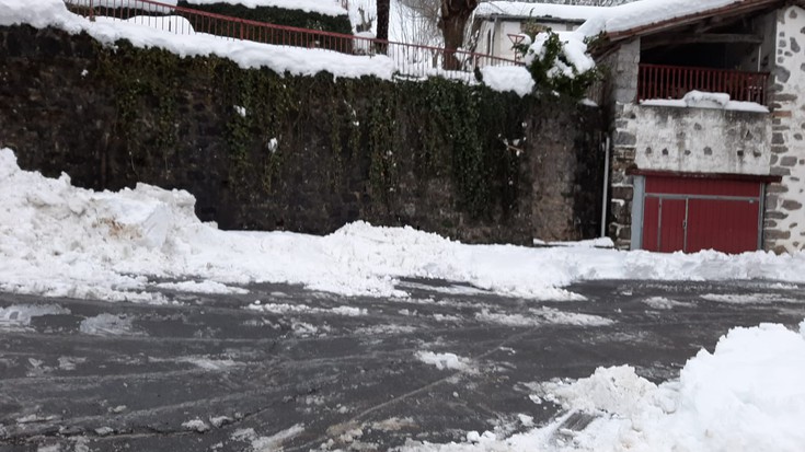 09:00ak aurretik ez dute Arantzazuko errepidea zabalduko