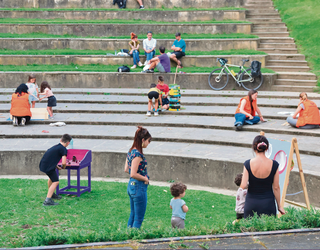 Guraso bakarreko 101.050 familia daude EAEn, eta lehen aldiz aitortu ditu legeak