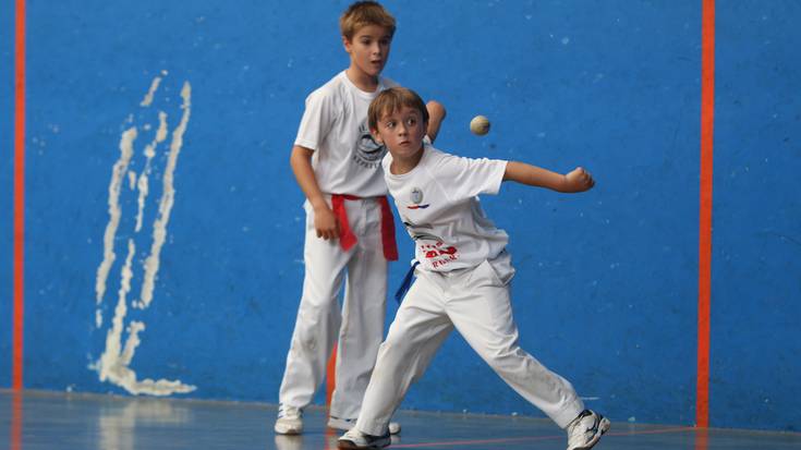 Maila ona erakutsi dute bailarakoek Dorletako Ama Pilota Sariko finaletan