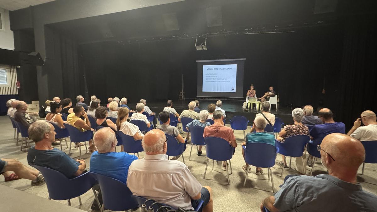 Mendiko uraren erabileragatik ezarritako kanona "injustizia handia" dela uste dute Elgetan ere