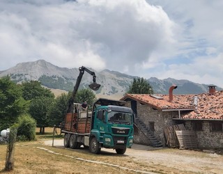 Hasi dira Urbiako fondako teilatua konpontzen