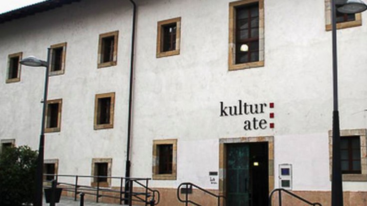 Albistegia: 2026-04-23