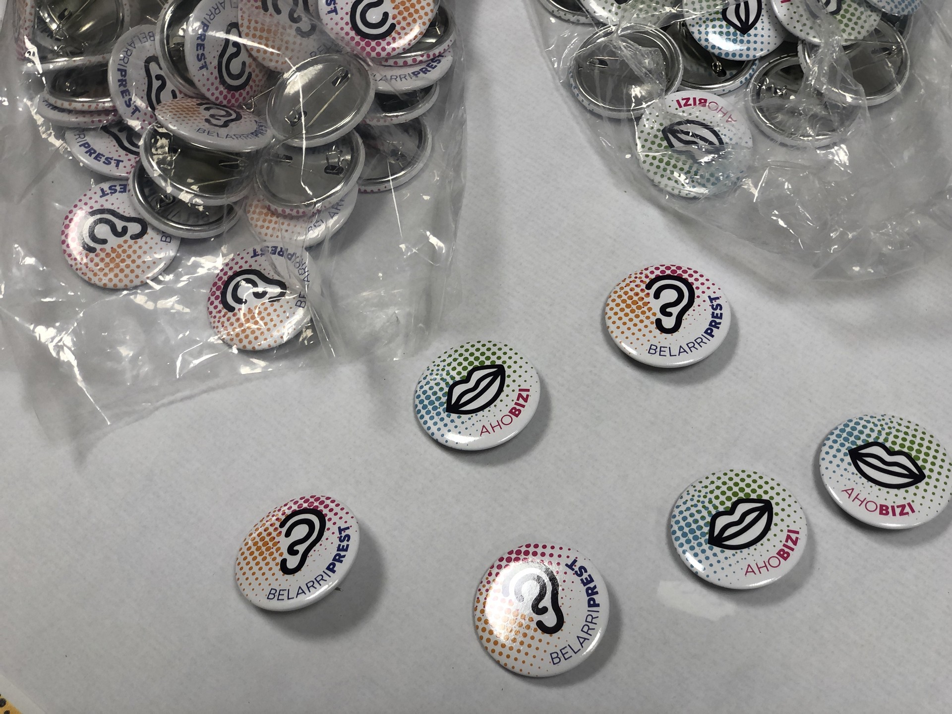 Mintzodromorako izena eman behar da