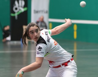 Hiru pilota hitzordu Olalden asteburuan, domekako Ados enpresaren jaialdia barne