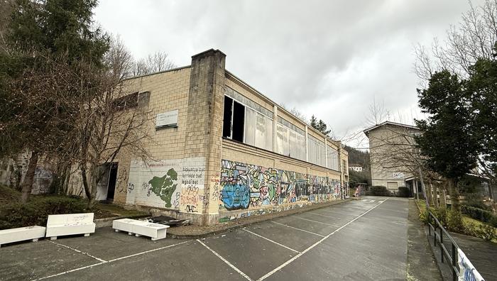 Arrasate institutuko gimnasioa: sutea eragindakoa izan da, eta ezingo da denbora luzez erabili