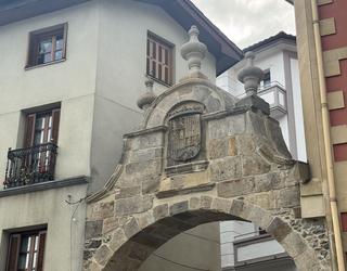 Bukatu dituzte Portaloiko arkua eraberritzeko lanak