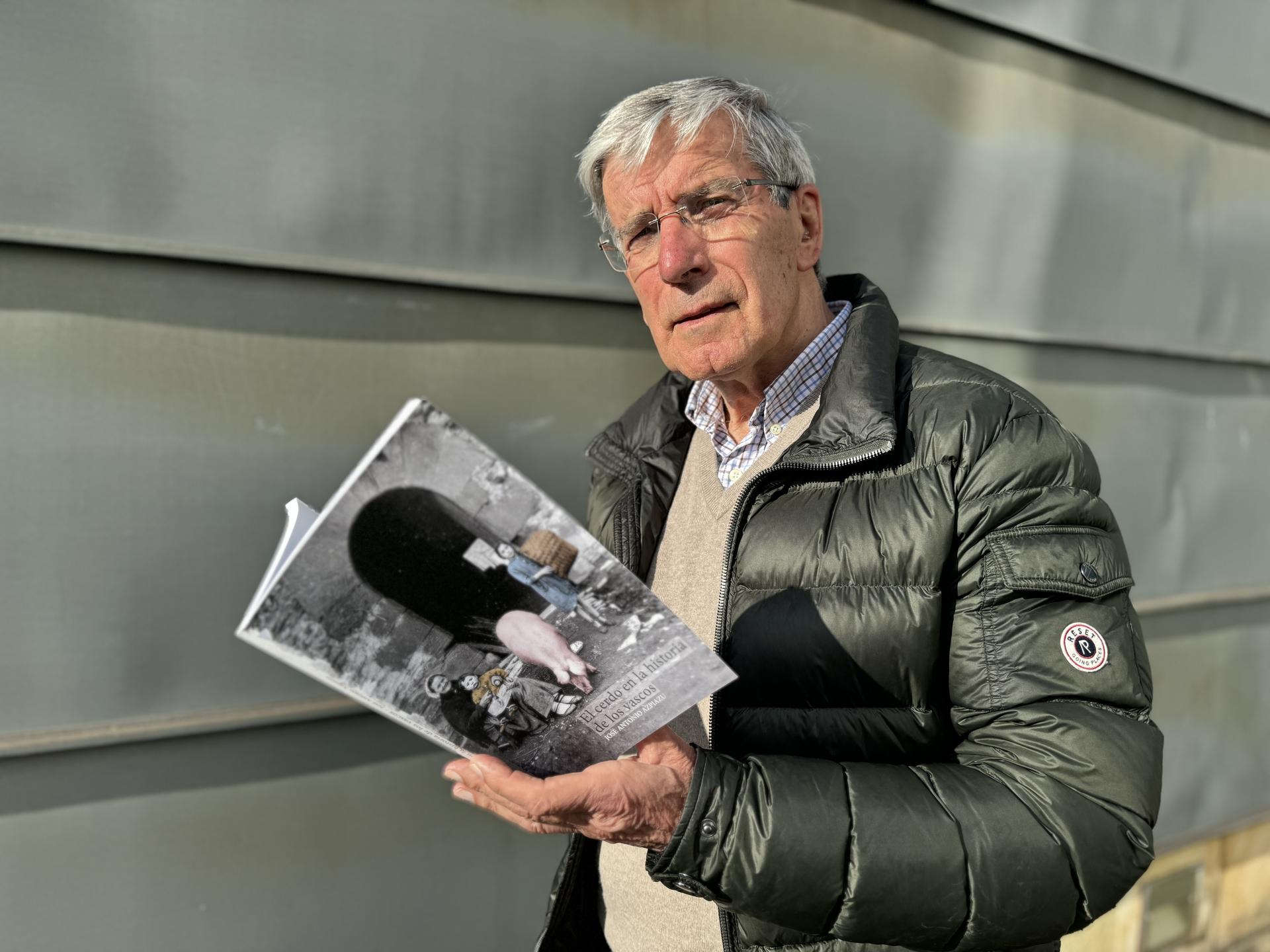 Jose Antonio Azpiazu: "Txerria ez da animalia zikina, garbizalea da"