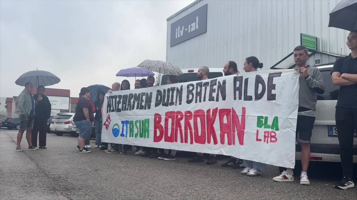 "Lan baldintza duinen alde" greba egin dute Itasua-IATko langileek