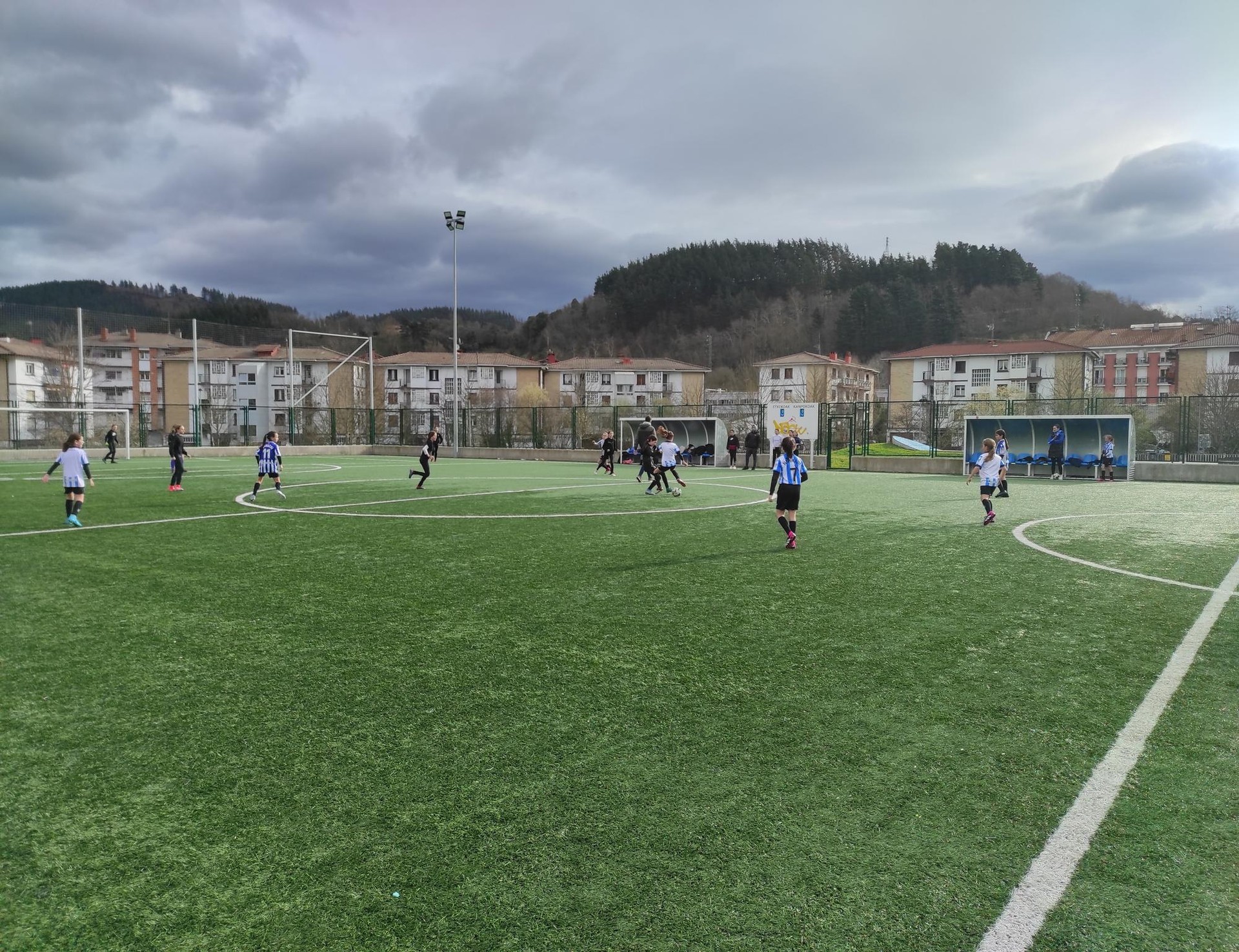 Bagatoz bueltan Jolashezi eta futbol topaketekin!