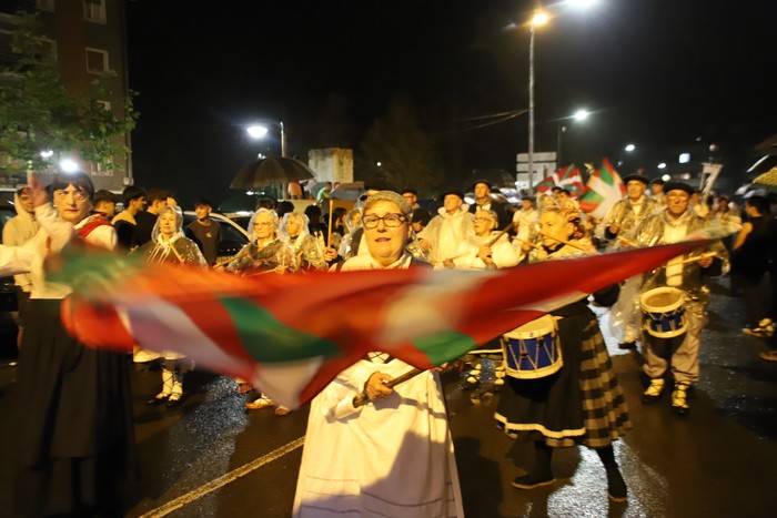 Bergarako sanmartinak: jendez lasaiago aurten eta euria danborradan, baina zapore ona ahoan