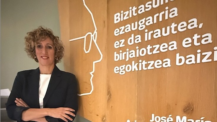 Itziar Azurmendi Ochoa de Alda: "Oinarri ditugu eredu kooperatiboa eta elkarlanerako bokazioa"