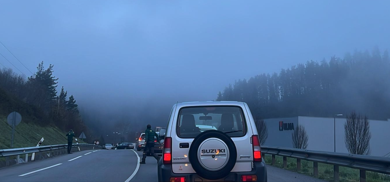 Zauritu bat Oñati eta Elorregi artean izan den istripuan