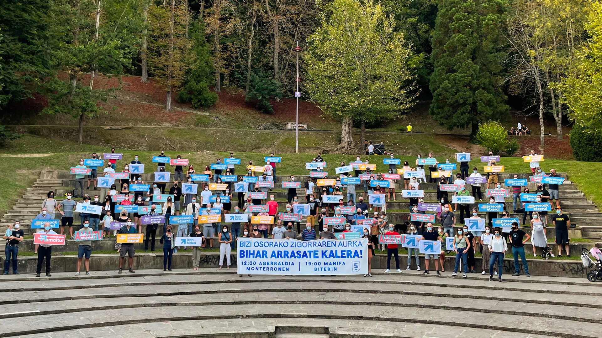 Arrasateko Sare herriko 31 eragileekin batu da eta biharko mobilizazioen berri eman die