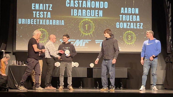 Euskadiko Motoziklismo Federazioak Euskadiko Txapelketaren sari banaketa ekitaldia egin du Eskoriatzan