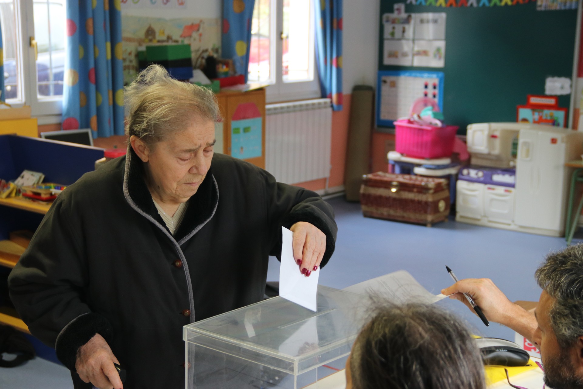 Alderdiak baino gehiago, pertsonak hautatuko dituzte