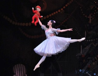 Ozenki elkarteak bihar jarriko ditu salgai 'El Cascanueces' ballet-ikuskizunerako sarrerak