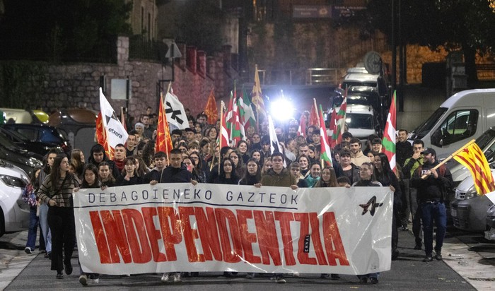 Independentzia aldarrikatu du Ernaik Bergaran, Jose Luis Elkoro omentzearekin batera