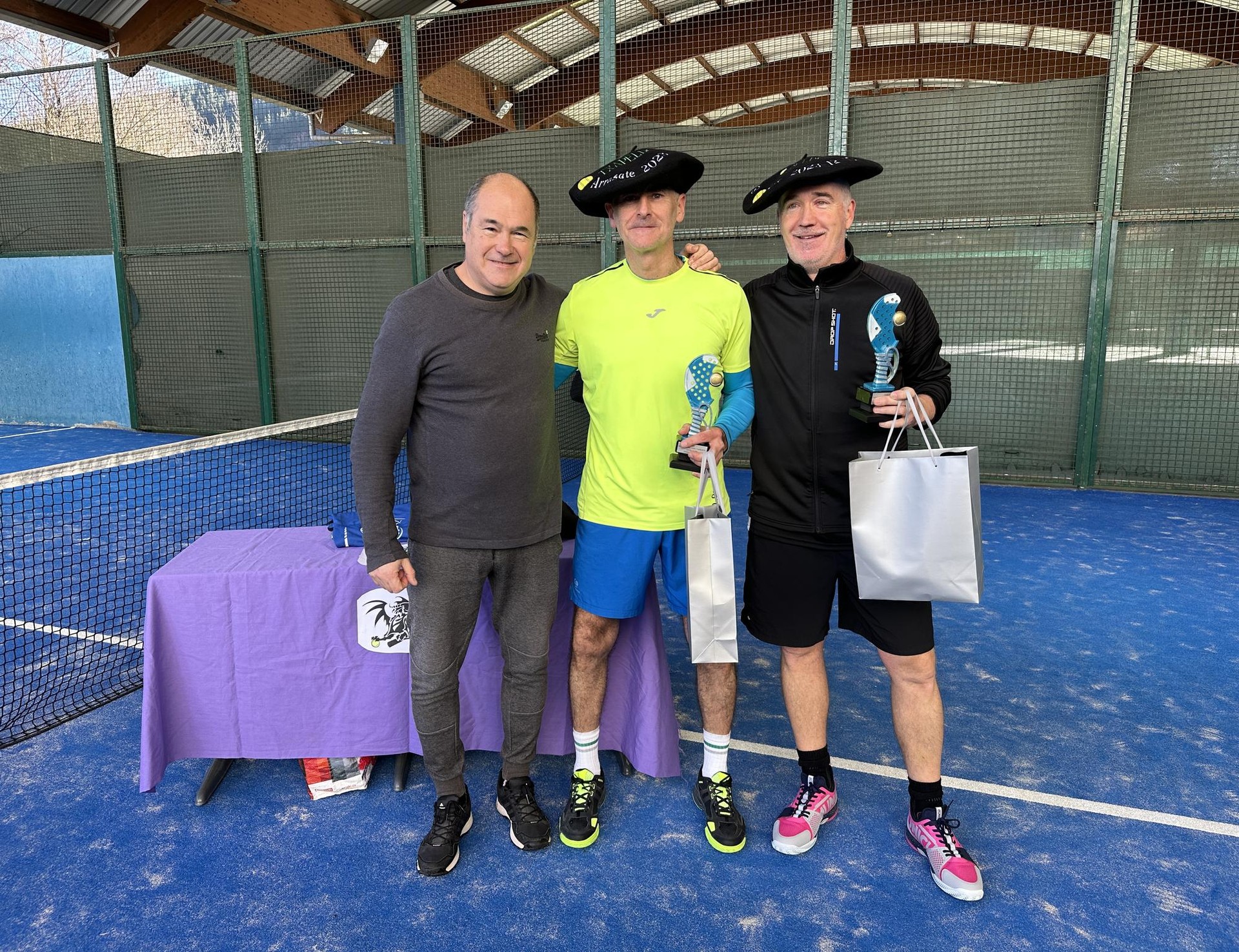 Santamasetako padel txapelketan izena eman daiteke