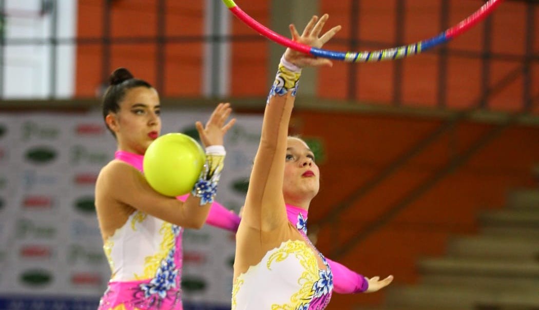 Ariznoako gimnastek hainbat erakustaldi dituzte egunotan
