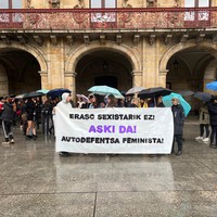 Erailketa matxista salatzeko elkarretaratzea