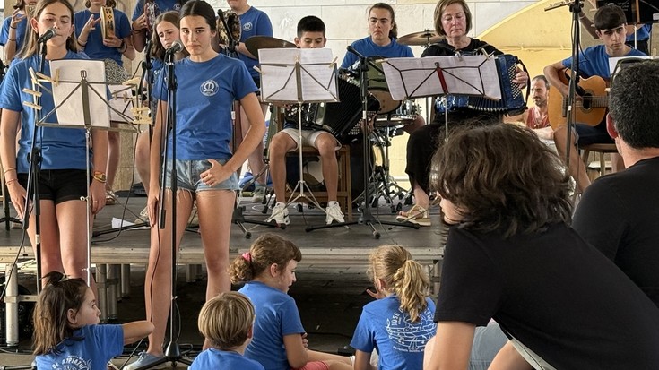 Ikasturte amaierako kontzertua egin dute musika eskolakoek