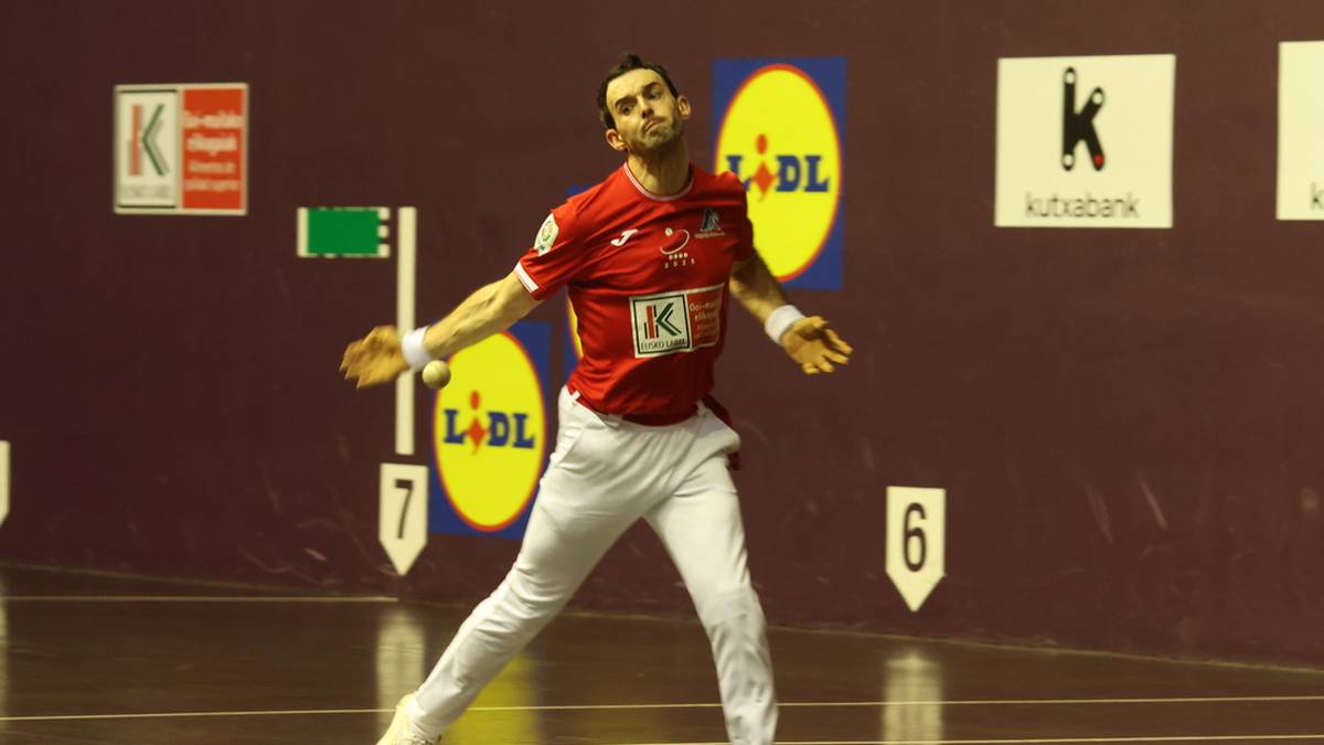 Altuna III.ak lau eta erdiko hirugarren postua eskuratu du Uarkapen Ezkurdia garaituta (22-20)