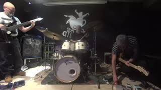 Blue Matter taldeak jazz-rock doinuekin girotuko du parkea