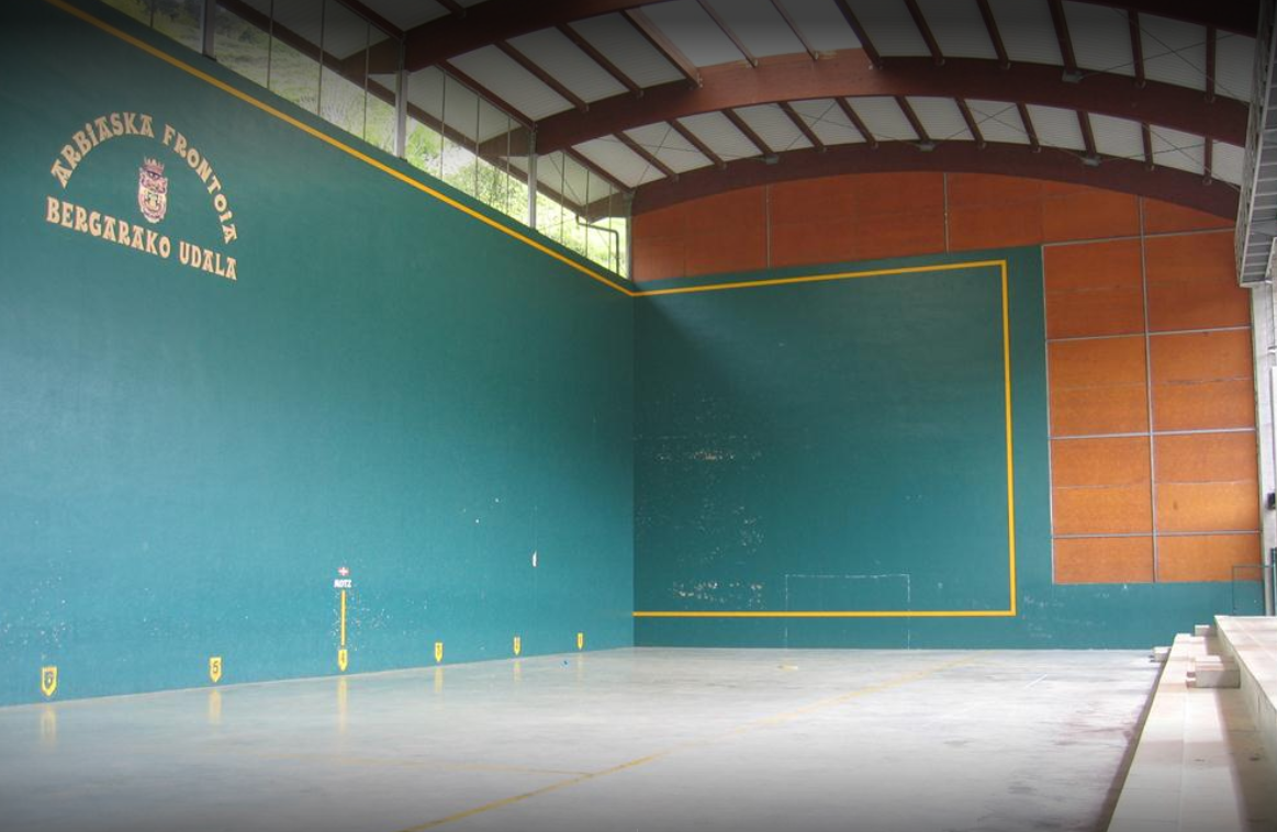 Bikotekako frontenis txapelketan 61 bikotek eman dute izena