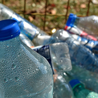 'Plastikoa - eguneroko erosotasunaren atzean ezkutatzen den krisia'