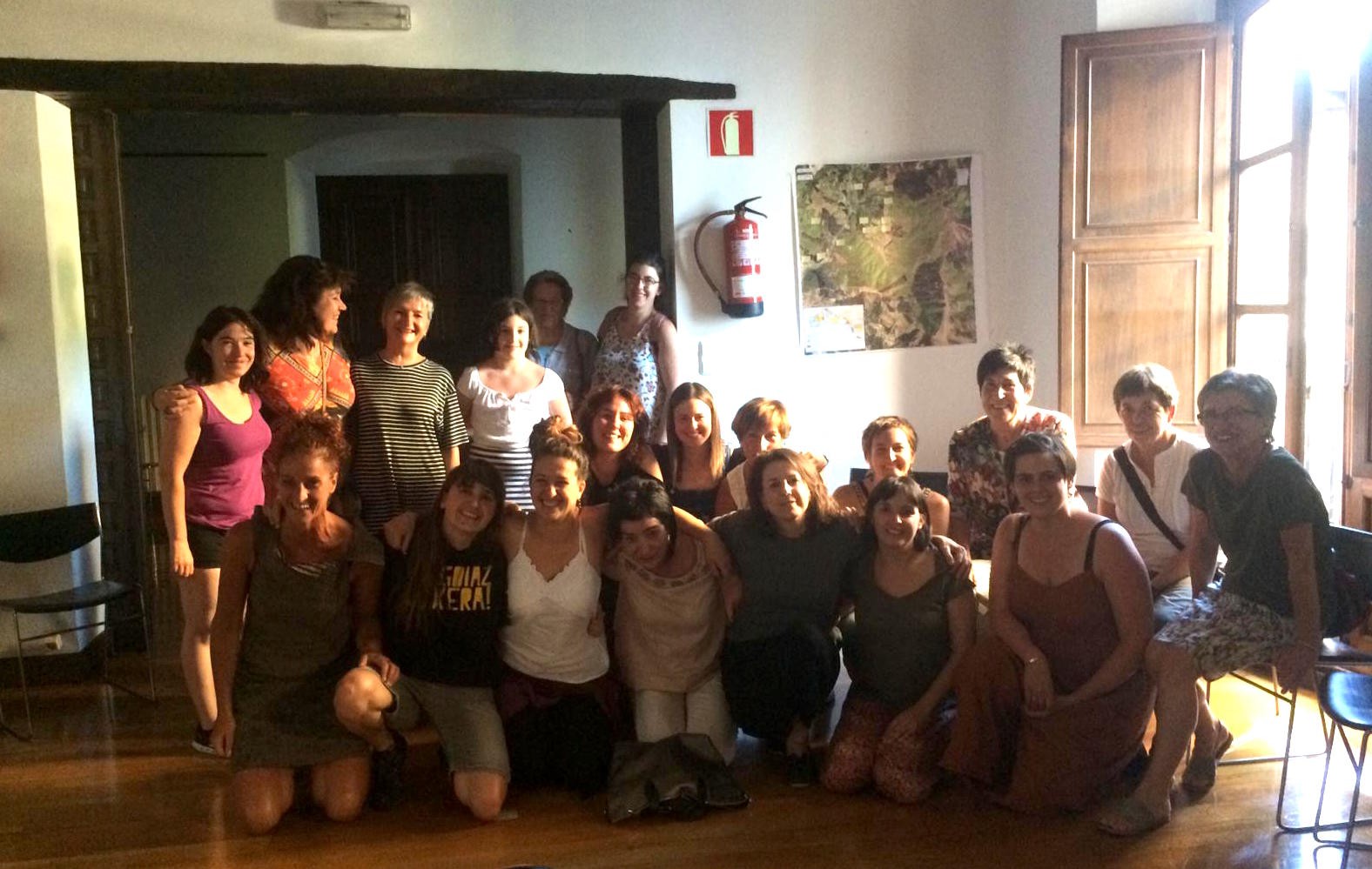 Sexualitatea hizpide eta umorea nagusi, kultura etxeko saioan