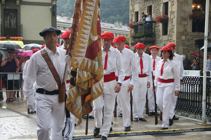 Mairuaren Alardea egin dute Antzuolan - 100