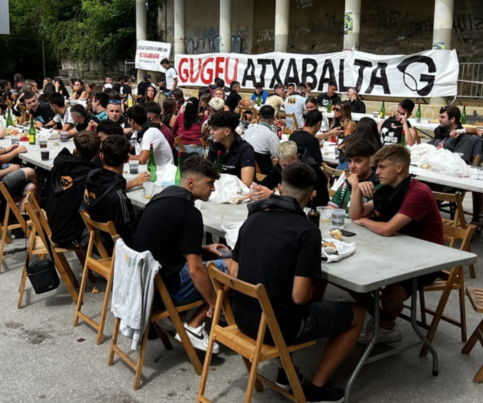 Gugeu-ren asanblada andramaixak antolatzeko