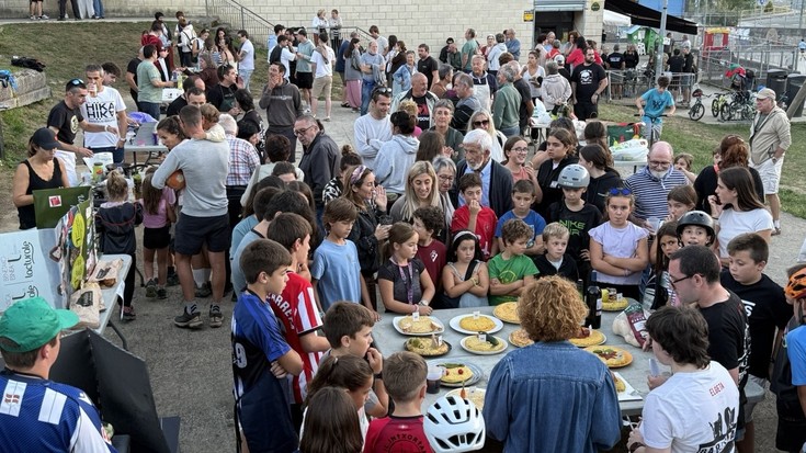 'Salbador 17' taldeak irabazi du Sagardo Eguneko patata-tortilla lehiaketa