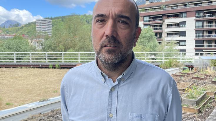 Iker Urbina: "Birgaitzeekin, energia eskaera txikiagoko eraikina lortzeaz gain, aurreztu egiten da"
