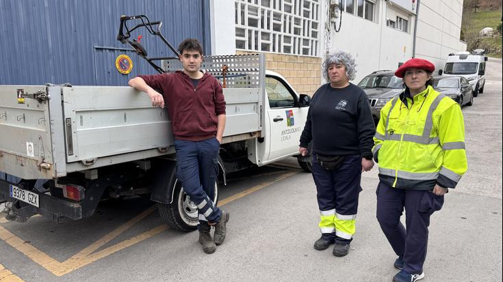 Lapurretaren ostean, erabilgarri daude Udalaren kamioneta eta mantentze-lanetarako tresneria