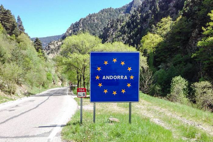 'Roaming'-a Andorrara bidaiatzerakoan: batzuentzat bai, besteentzat ez