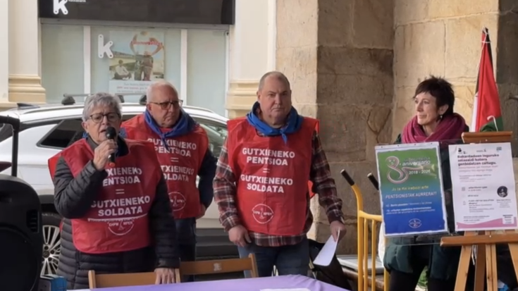 "Pentsioen errebalorizazioa" exijitzeko manifestazioekin bat egiteko deia egin dute