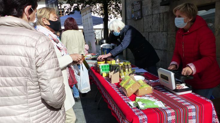 Hainbat ekintza, bidezko merkataritza sustatzeko