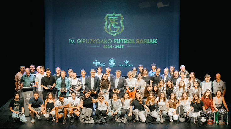 Presentzia debagoiendarra Gipuzkoako futbolaren galan