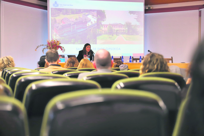 San Juan de Diosek osasun mentalean espezializatutako elkarteen gida osatu du