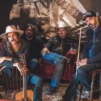 Errekan Gora: Arnau and The Honkytonk Losers