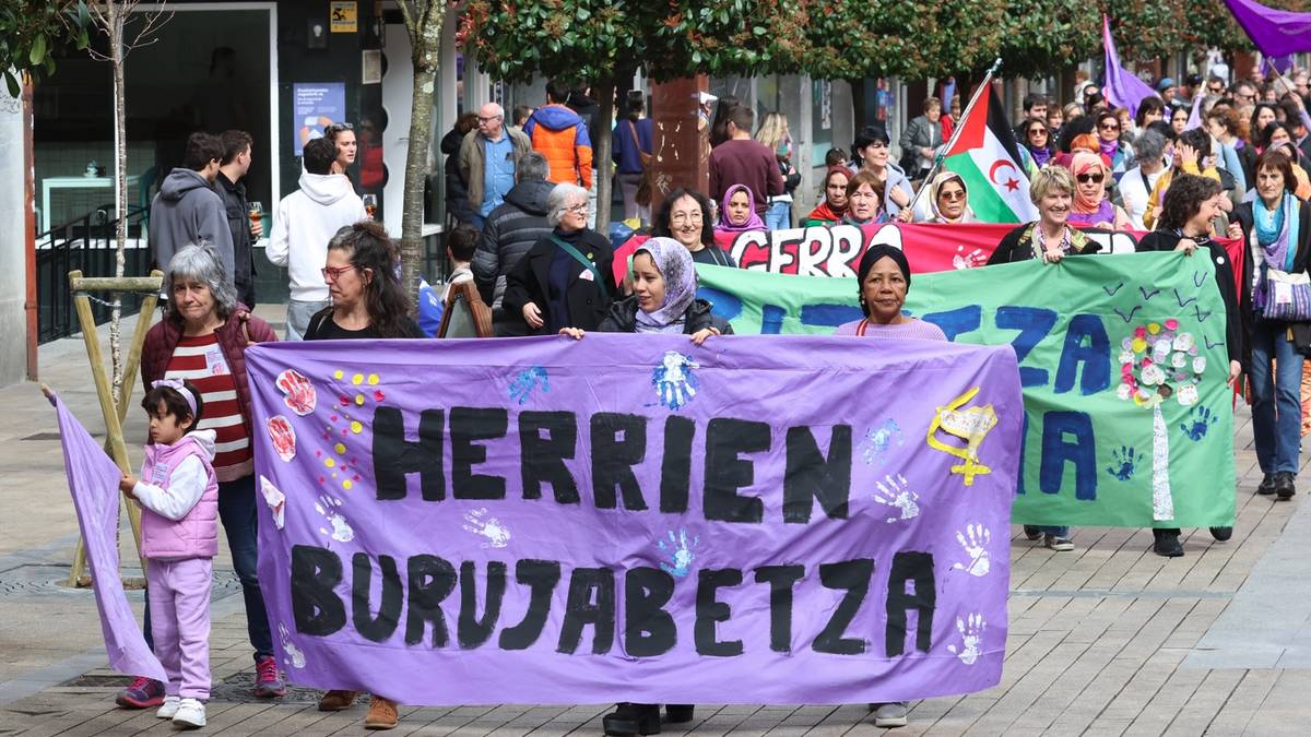 Berdintasun-inguruneak lortzeko bidean, kaleak aldarrikapenez betetzera