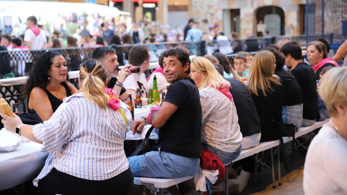 Festetarako prestatzen dabil Antzuola, eta badaude kontuan hartzekoak