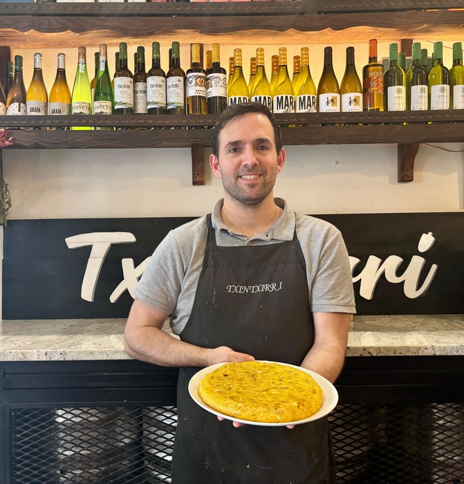 Andoni Ibarguren: "Zubiko egun batean 80 tortilla egin genituen"