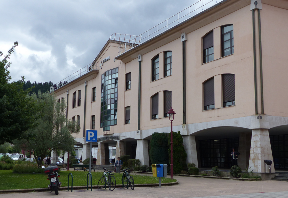 205 positibo erregistratu dituzte bailaran atzo egindako probek