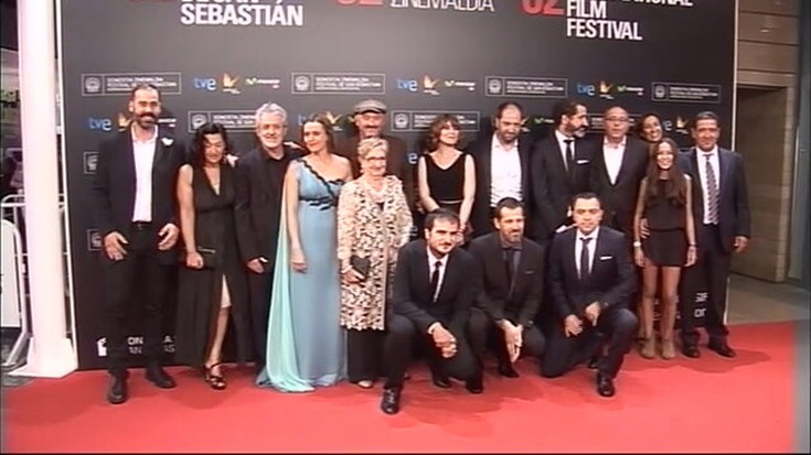 Arrakastaz aurkeztu da Zinemaldian 'Loreak' filma